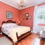 Home2book Colonial House In Center Villa *