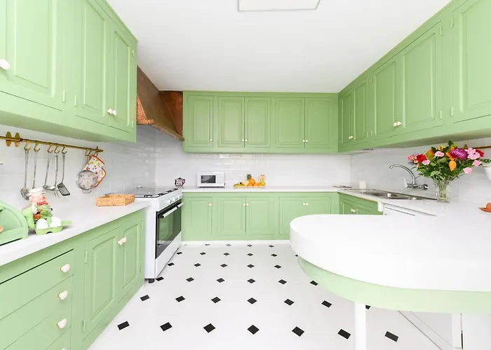 Villa Casa Colonial En El Casco Histórico De *